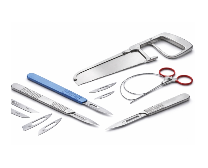 Scalpels, Blades & Saws